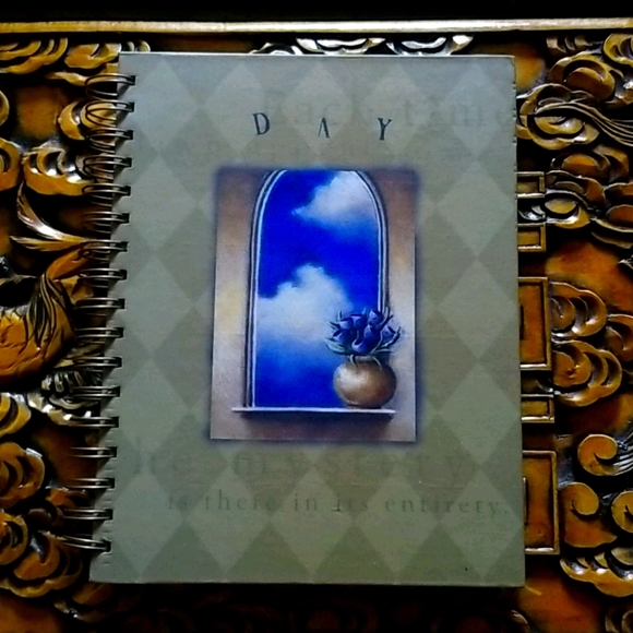 ☀️📙Day & Night Journal 📘🌛 - Picture 2 of 9